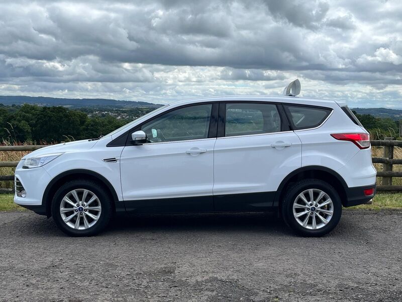 FORD KUGA