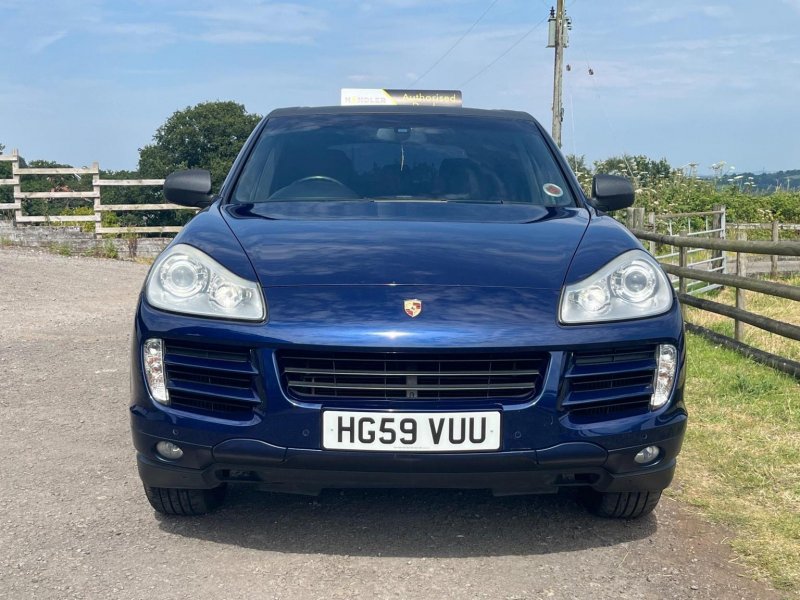 PORSCHE CAYENNE