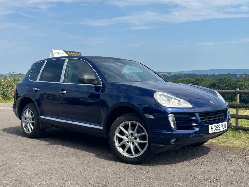 PORSCHE CAYENNE