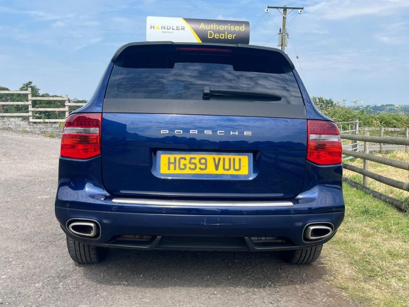 PORSCHE CAYENNE