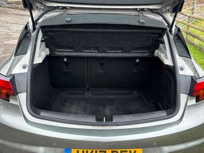 VAUXHALL ASTRA