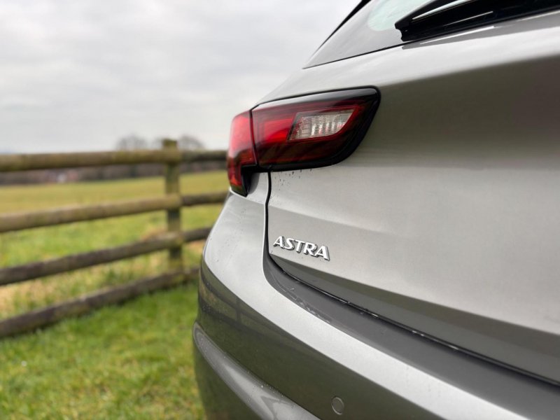VAUXHALL ASTRA