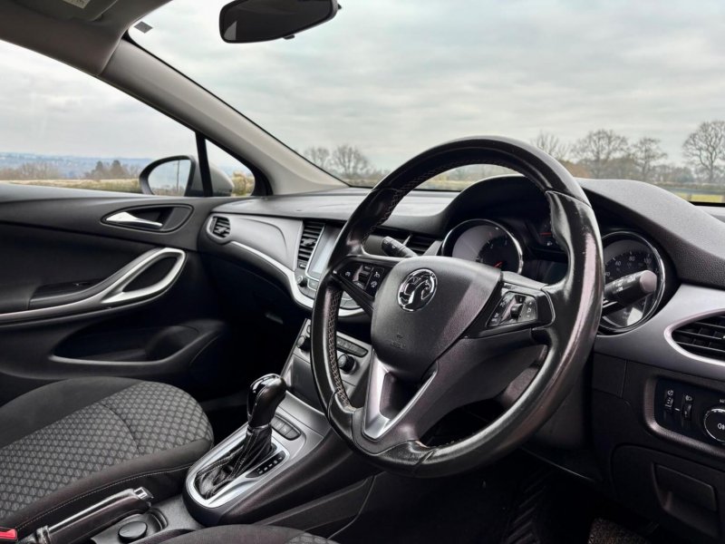 VAUXHALL ASTRA