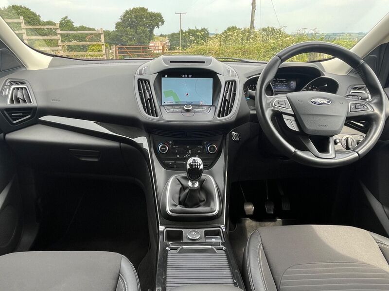 FORD KUGA