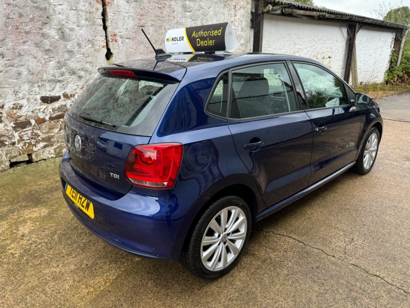 VOLKSWAGEN POLO