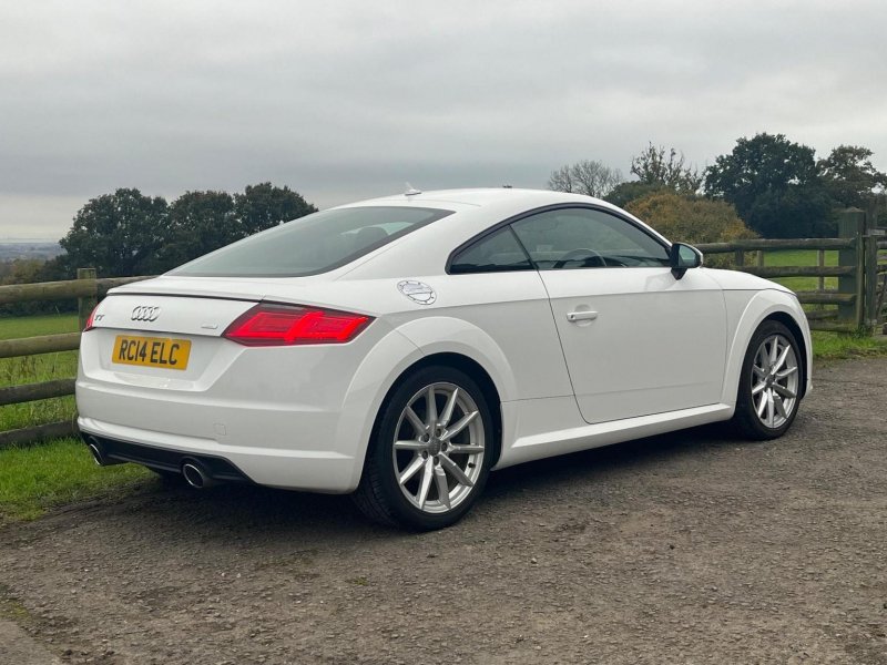 AUDI TT