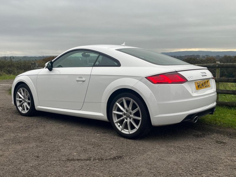 AUDI TT