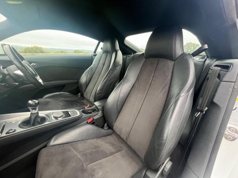 AUDI TT