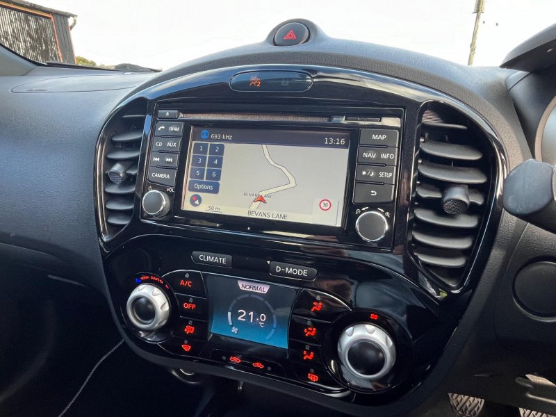 NISSAN JUKE