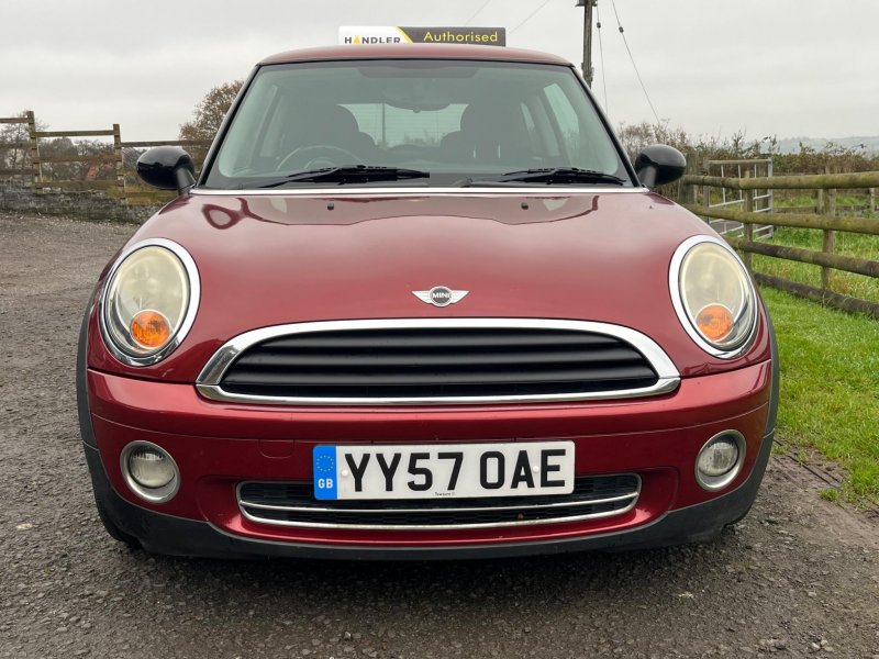 MINI HATCH