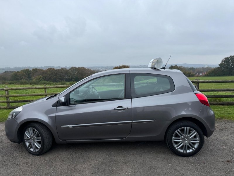 RENAULT CLIO