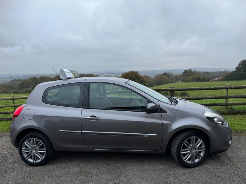 RENAULT CLIO
