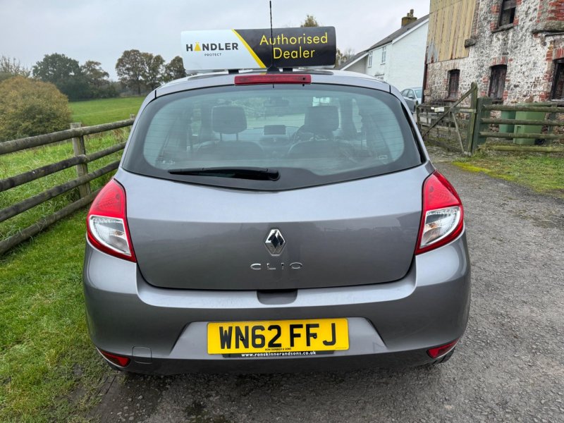 RENAULT CLIO