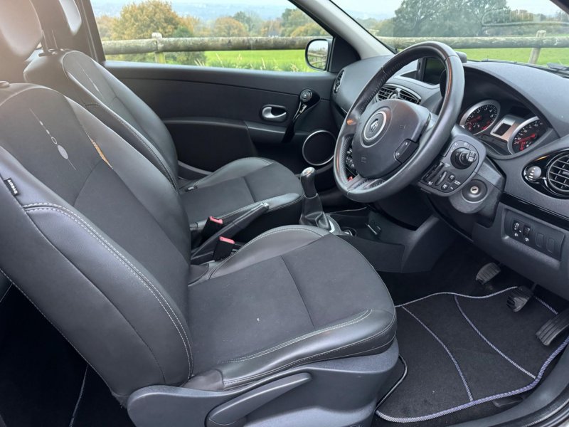 RENAULT CLIO