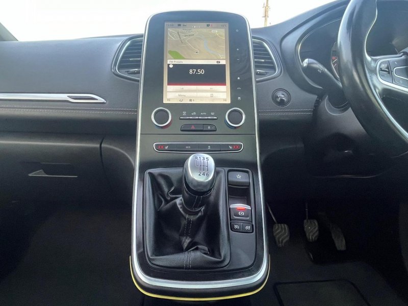 RENAULT SCENIC