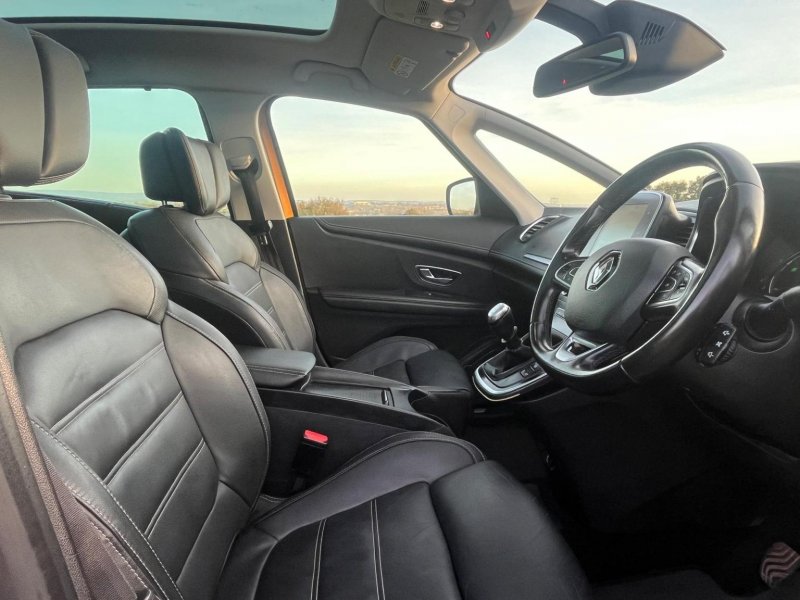 RENAULT SCENIC