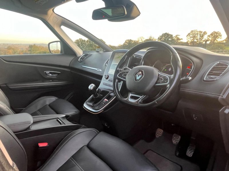 RENAULT SCENIC