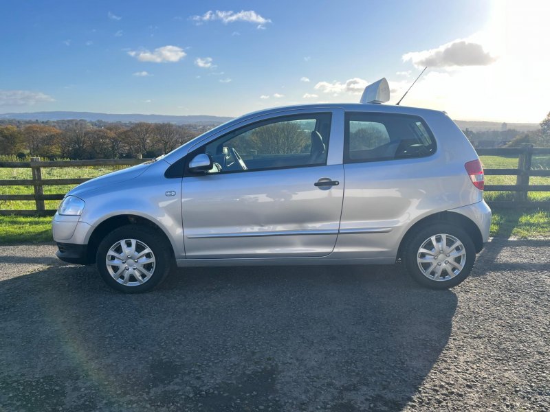VOLKSWAGEN FOX