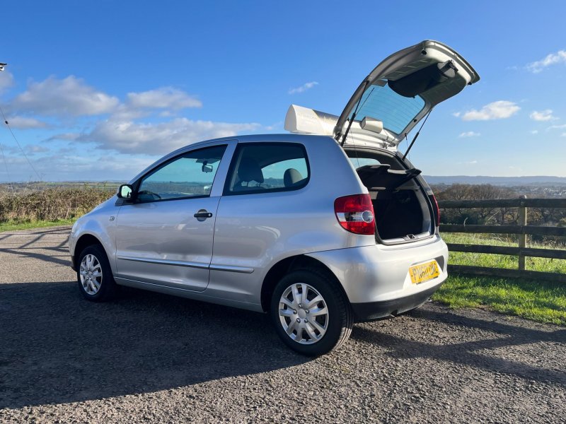 VOLKSWAGEN FOX