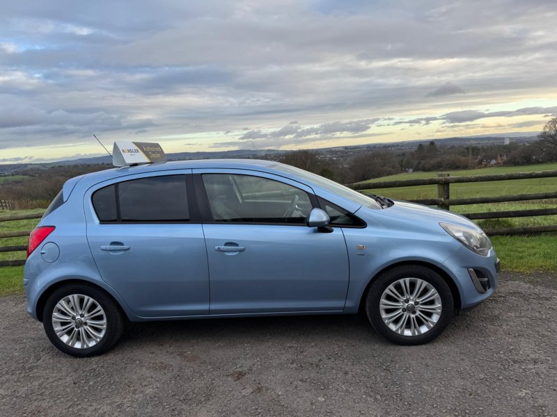 VAUXHALL CORSA
