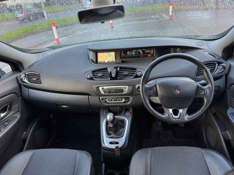RENAULT GRAND SCENIC