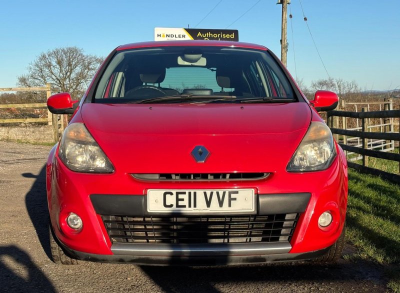 RENAULT CLIO
