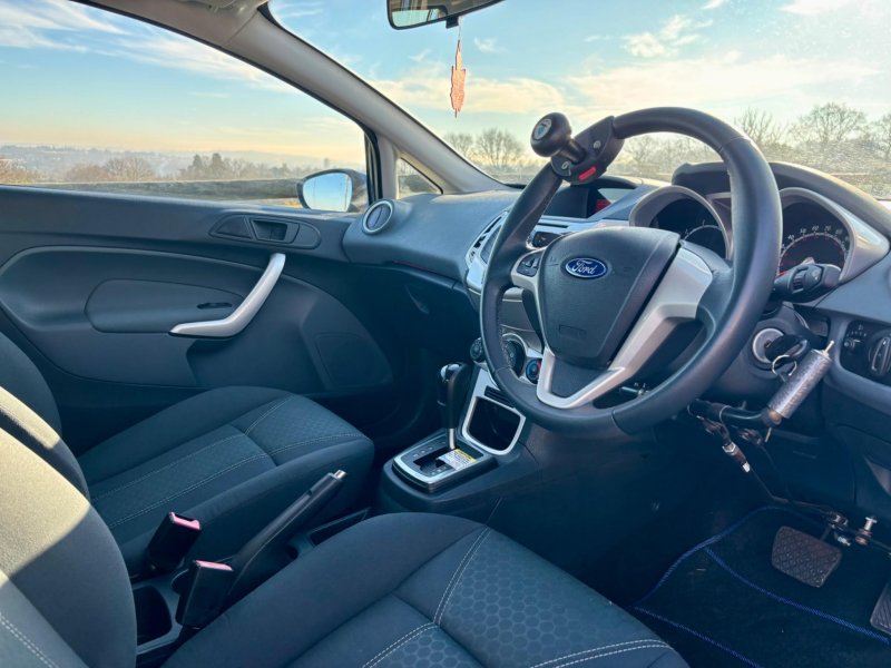 FORD FIESTA