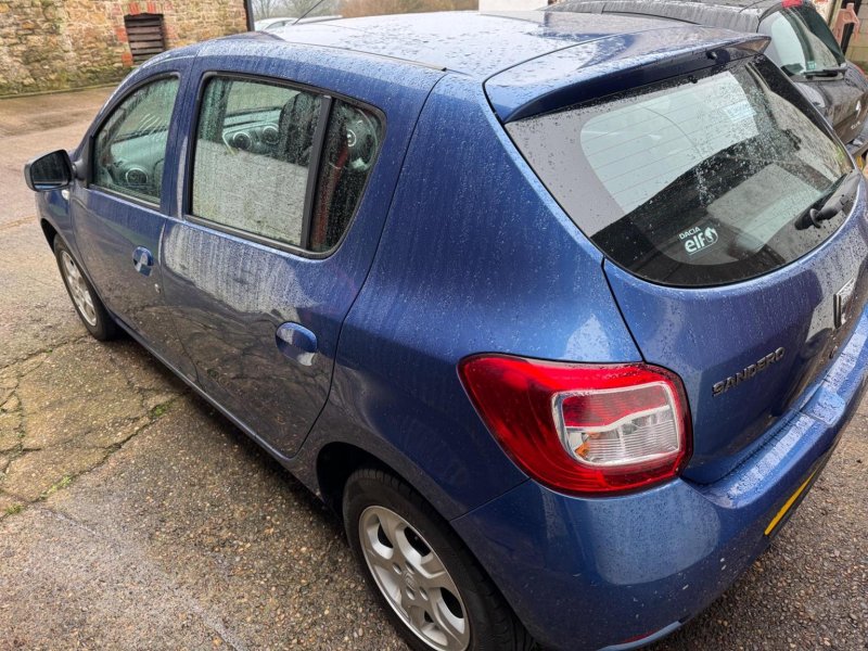 DACIA SANDERO