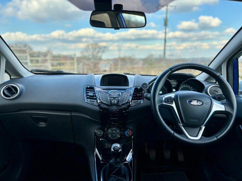FORD FIESTA