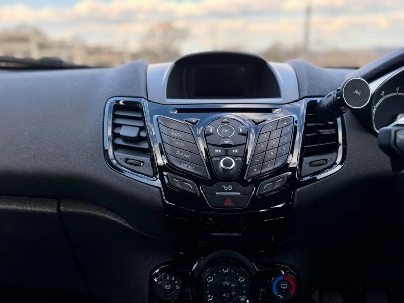 FORD FIESTA