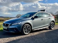 VOLVO V40 CROSS COUNTRY