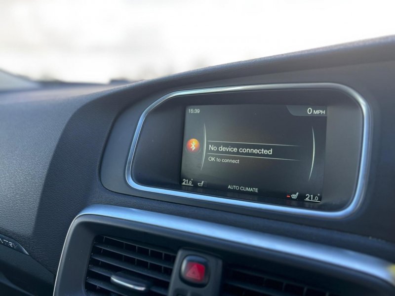 VOLVO V40 CROSS COUNTRY