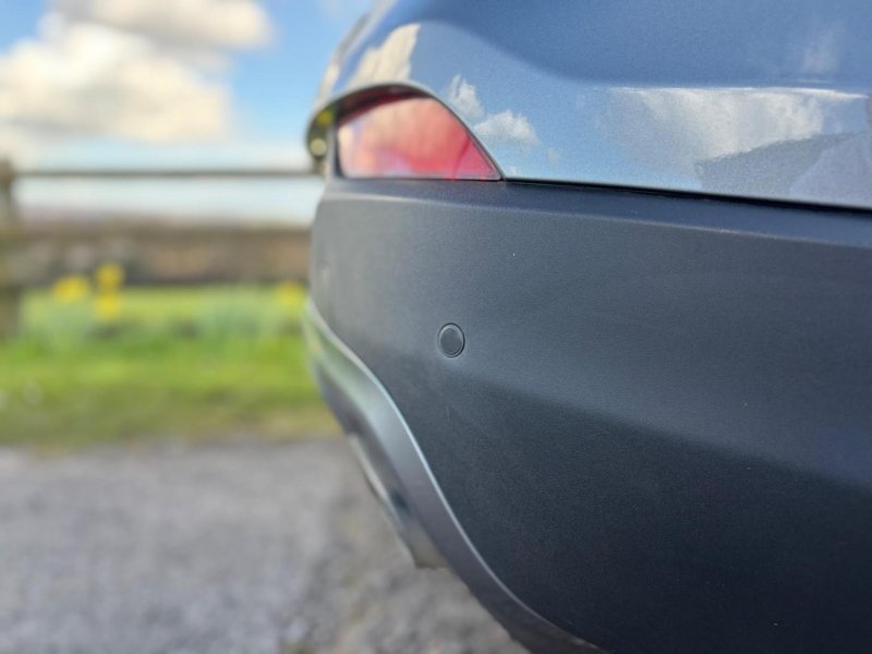 VOLVO V40 CROSS COUNTRY