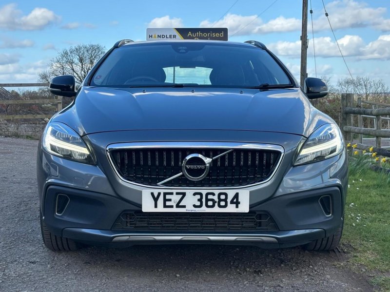 VOLVO V40 CROSS COUNTRY