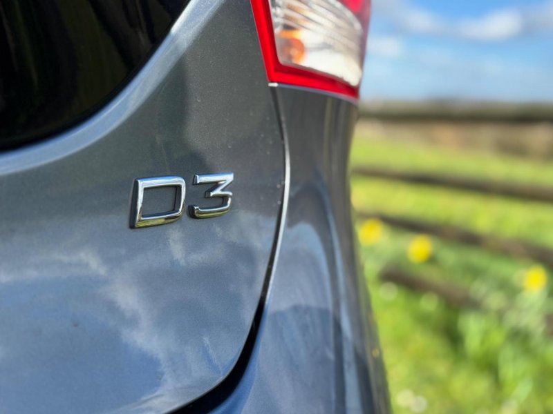 VOLVO V40 CROSS COUNTRY