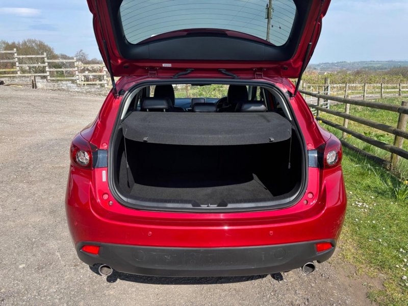 MAZDA MAZDA3