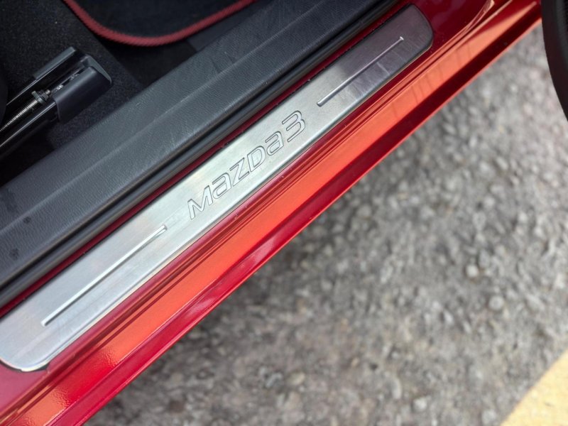 MAZDA MAZDA3