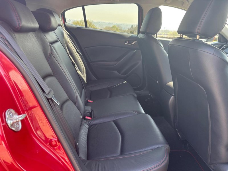 MAZDA MAZDA3