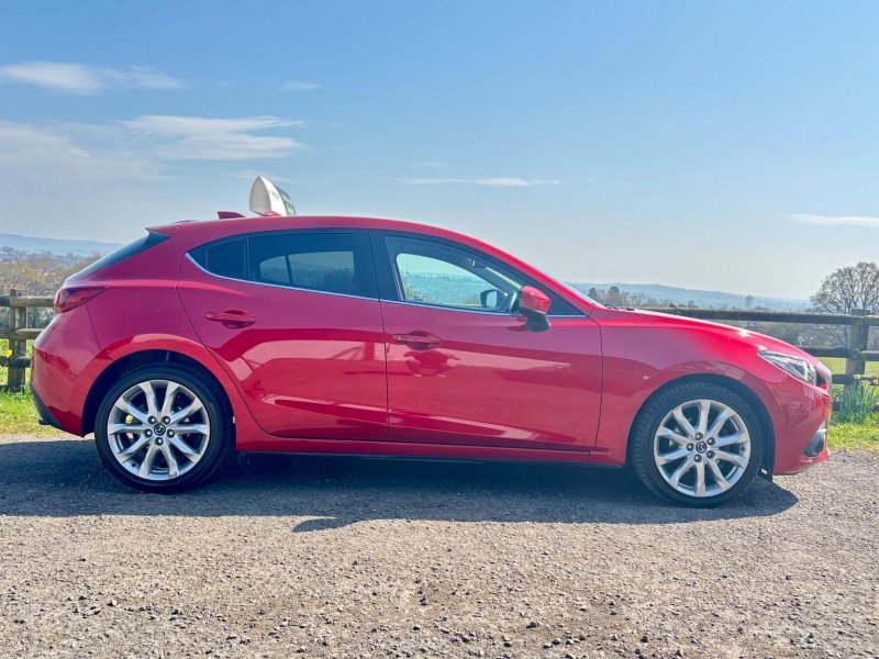 MAZDA MAZDA3