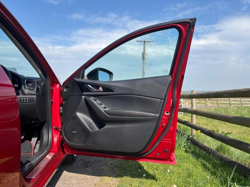 MAZDA MAZDA3