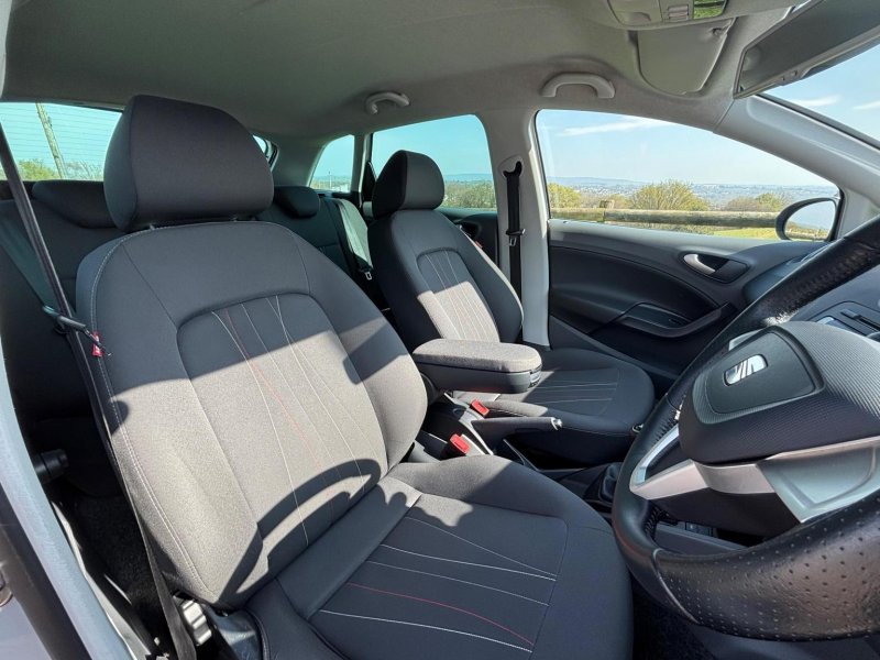 SEAT IBIZA