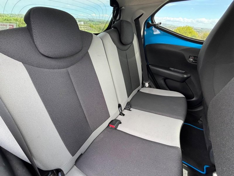 TOYOTA AYGO