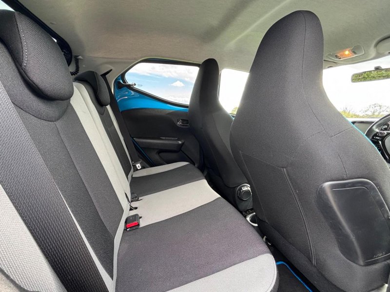 TOYOTA AYGO
