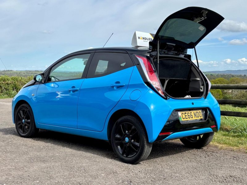 TOYOTA AYGO