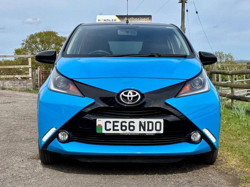 TOYOTA AYGO