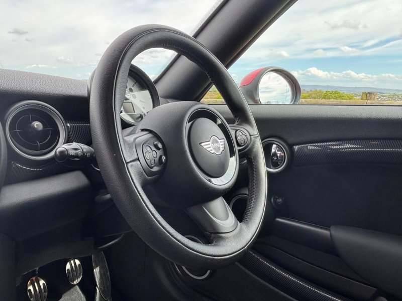 MINI ROADSTER