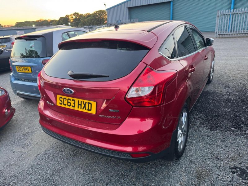 FORD FOCUS