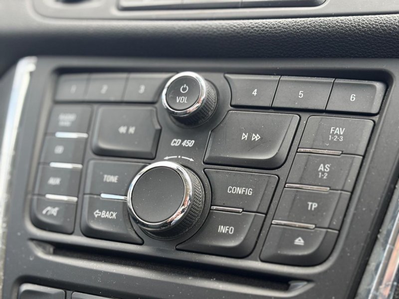 VAUXHALL MOKKA
