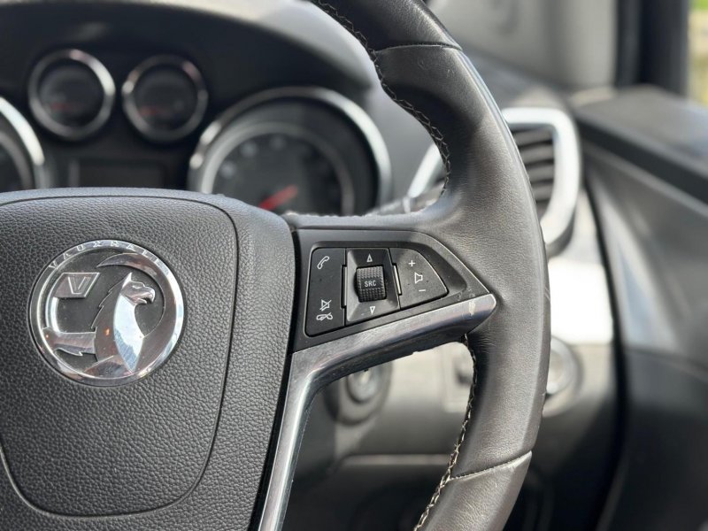 VAUXHALL MOKKA