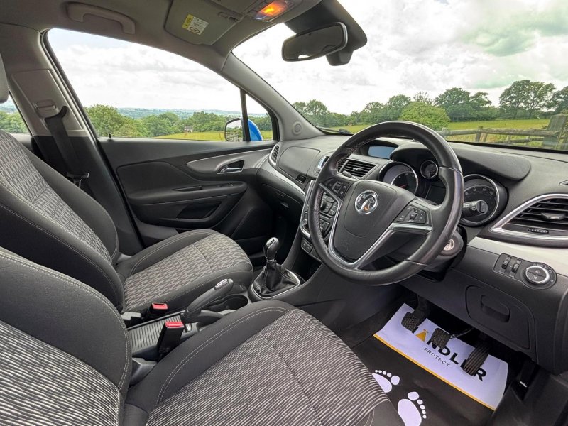 VAUXHALL MOKKA